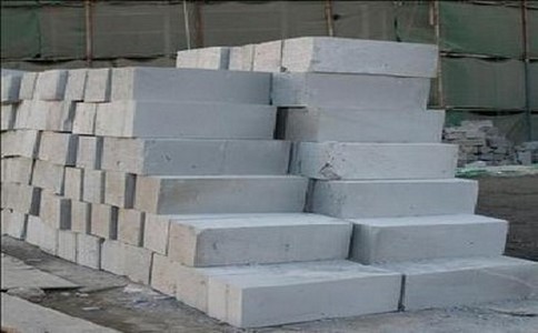 加氣塊設(shè)備廠家實現(xiàn)了超越性的突破